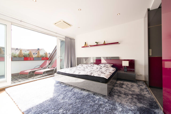 Schlafzimmer mit Terrasse