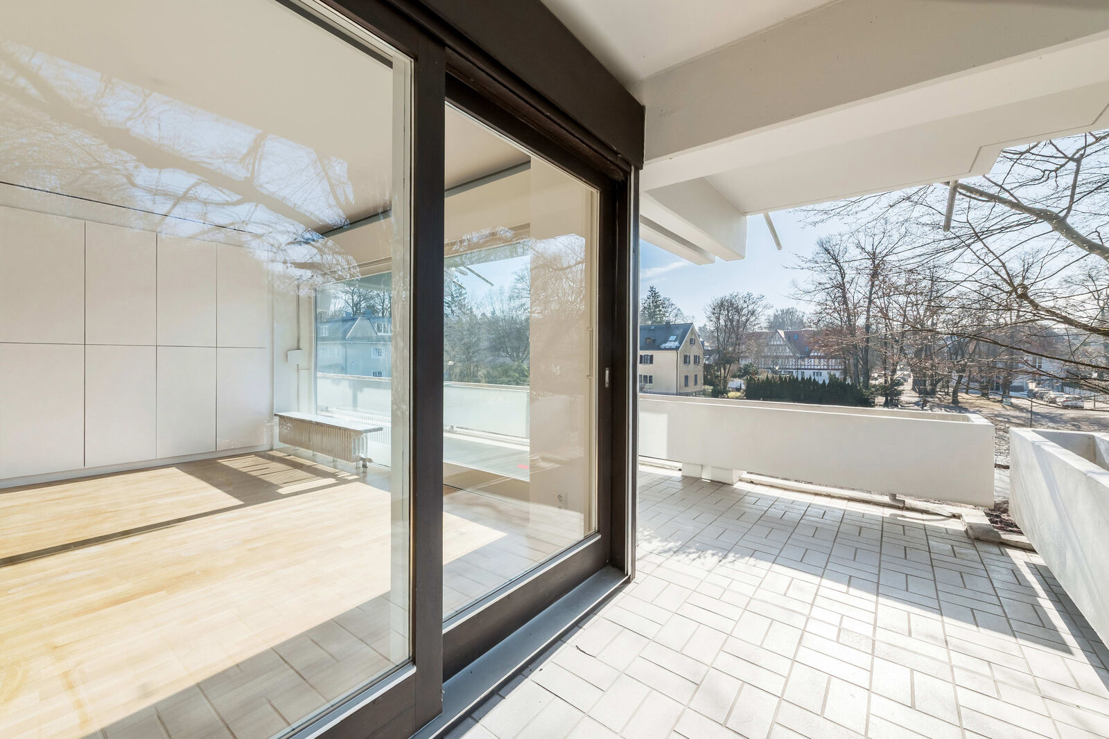 Sanierte 2-Zimmer-Wohnung mit Balkon (visualisiert)