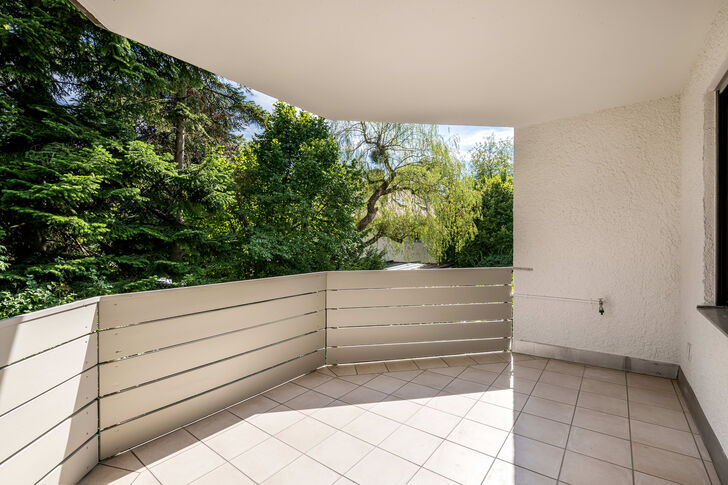 Sonniger Süd-West-Balkon