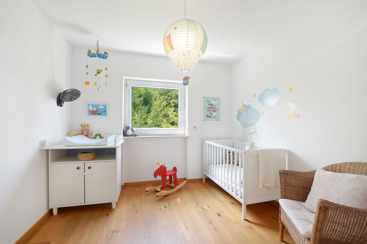 Helles Kinderzimmer