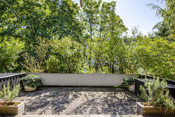 Großzügige Südterrasse