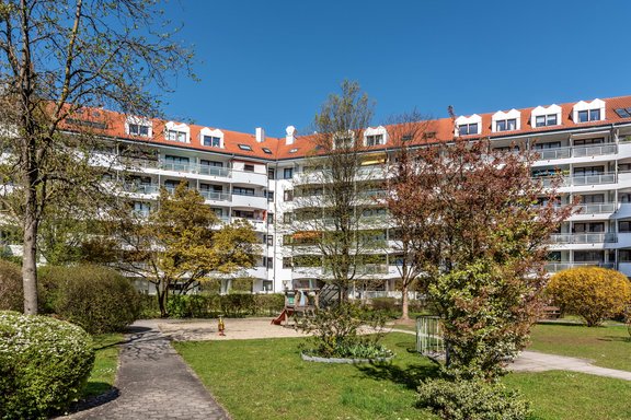 Grüner, sehr ruhigen Innenhof