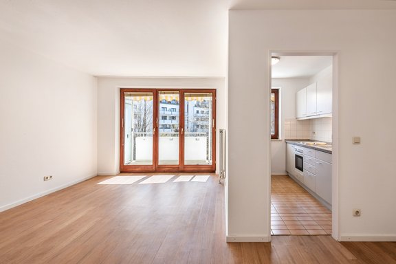 Küche mit Blick ins Grüne