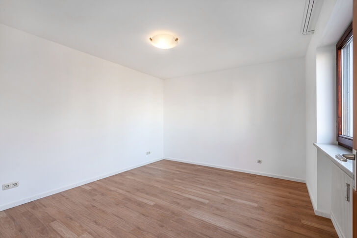 Gut geschnittenes Schlafzimmer