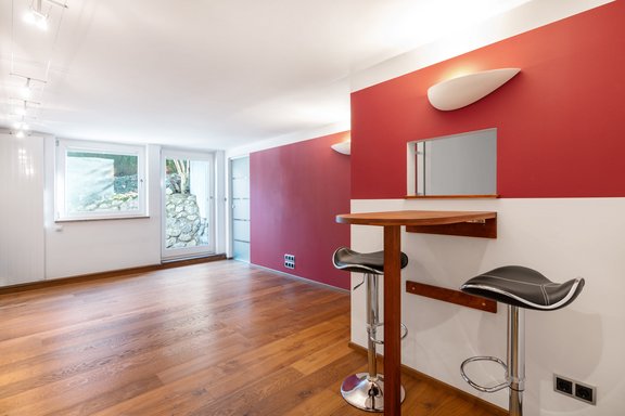 Hobbyraum mit Gartenzugang