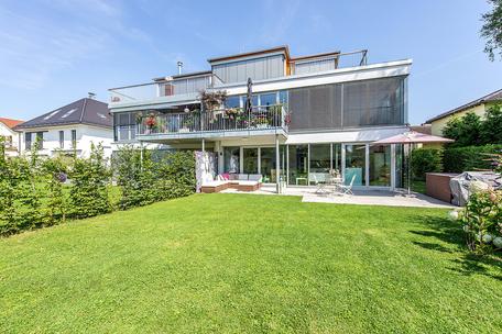 Sunny 4.5 room apartment with beautiful southeast garden