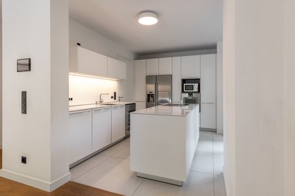 Klassische bulthaup-Einbauküche mit Markengeräten