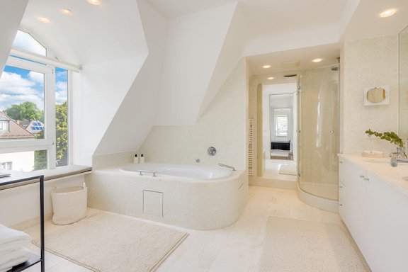 Tageslichtbad en-suite