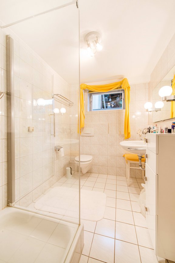 Duschbad im Souterrain