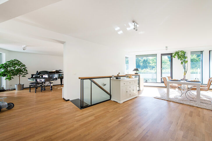 Offen gestaltetes Wohnzimmer