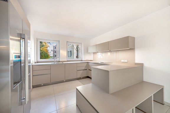 High quality fitted kitchen