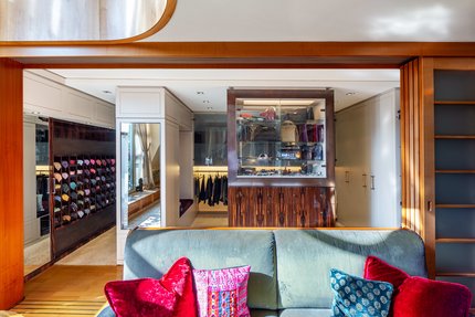 Perfekt ausgestattete Ankleide