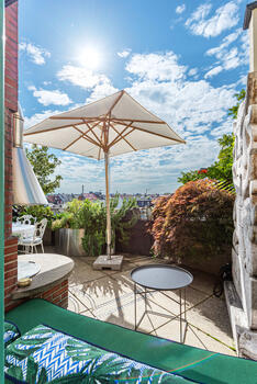 Roof terrace with view