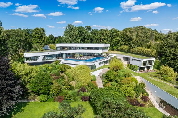 Parkähnliches Grundstück