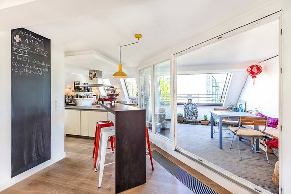 High quality kitchen with cooking island and loggia