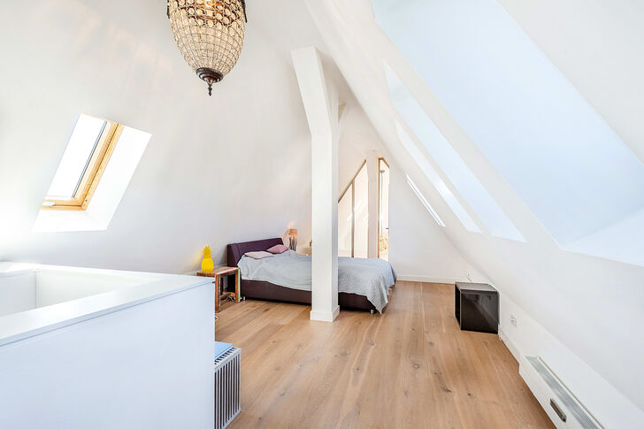 Schlafzimmer im Dachspitz