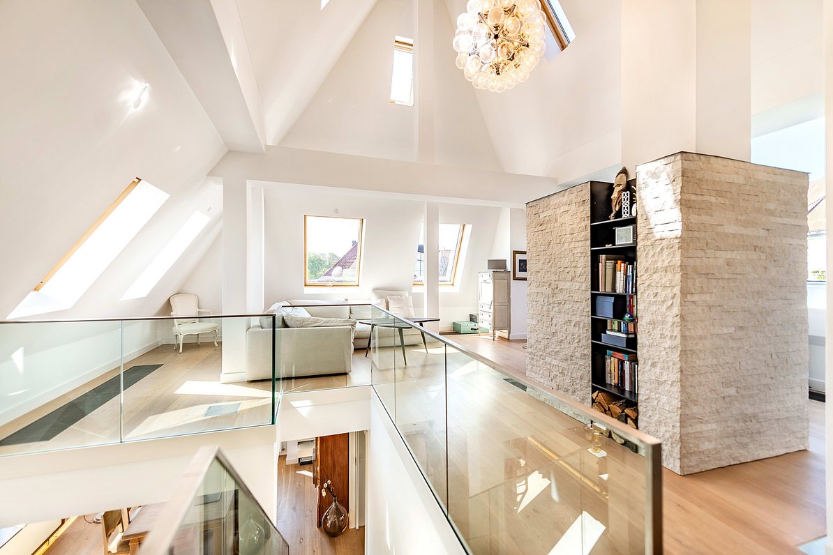 Galerie mit Panoramafenstern