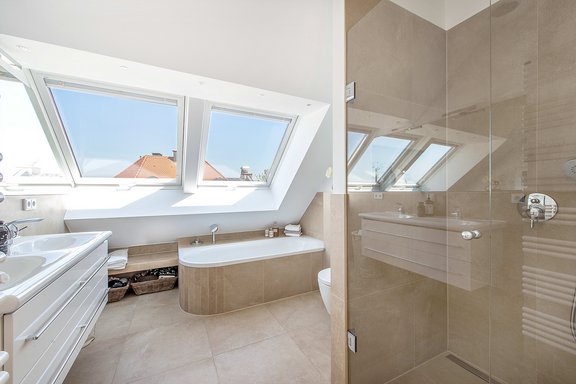 Master bath and Suite