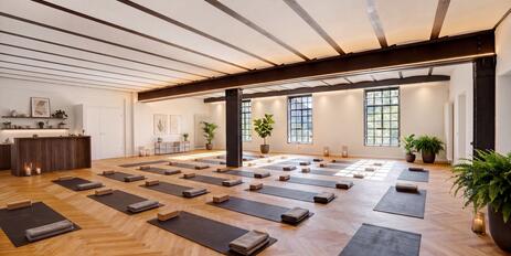 A spectacular, rare loft spanning approximately 222 m² with a historic “industrial vibe” in Haidhausen