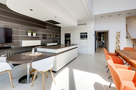 Maßgeschreinerte Küche