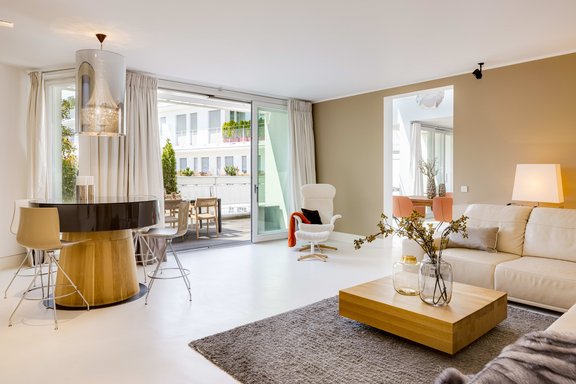 Wohnzimmer mit Terrasse