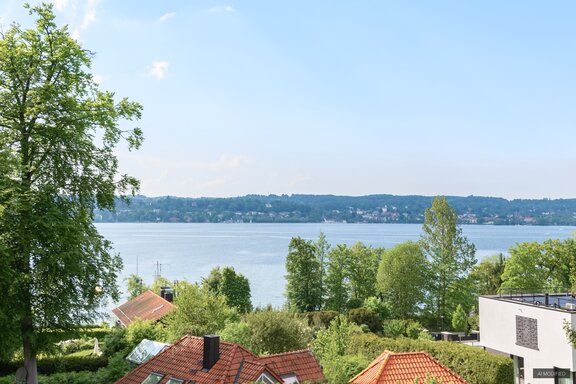 A breathtaking view of the lake