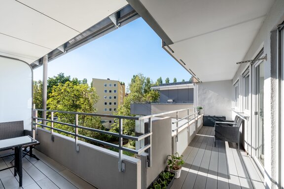 Loggia facing the courtyard