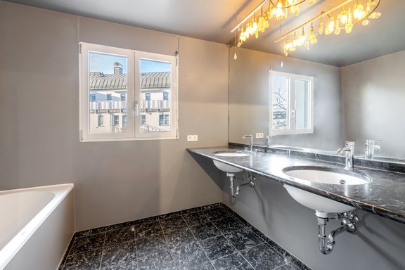 Tageslicht-Masterbad