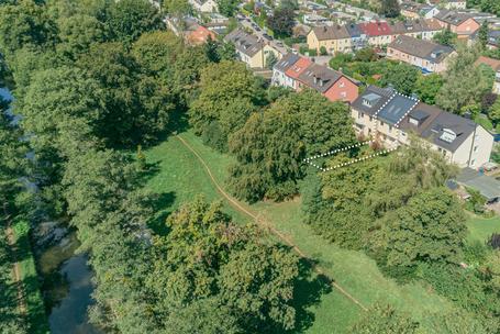 Stadthaus mit idyllischem Südgarten zur Sanierung