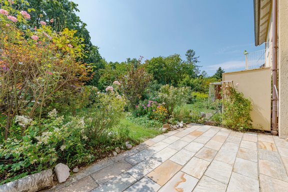 Terrace with south garden