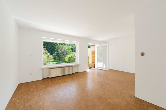 Living room with terrace access