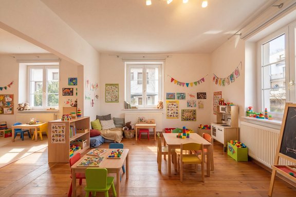 Daycare center (virtually furnished)