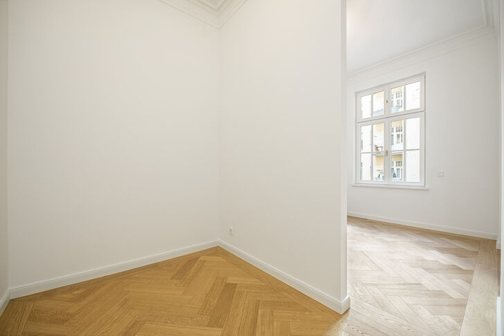 Schlafzimmer mit Ankleide