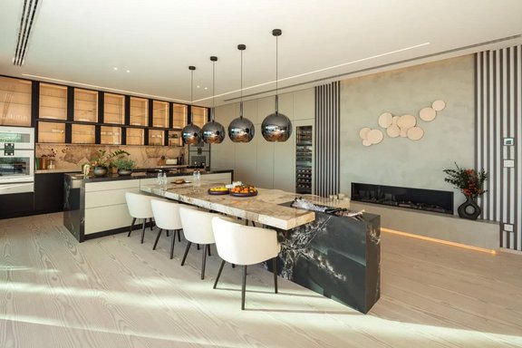 Kitchen with dining area