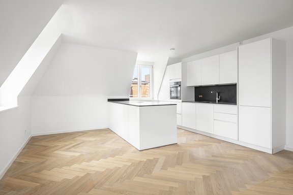 Neue Einbauküche mit Markengeräten