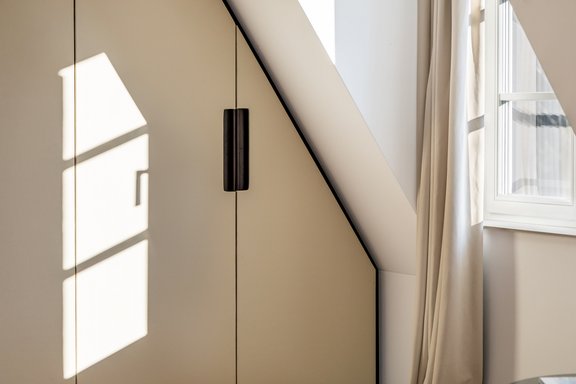 Einbauschränke mit Leder