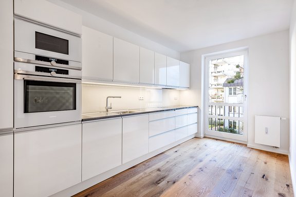 New, modern fitted kitchen
