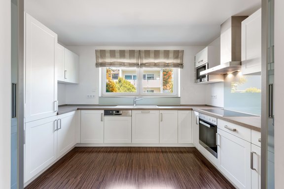 Large and modern kitchen