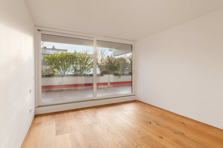 Geräumiges Schlafzimmer