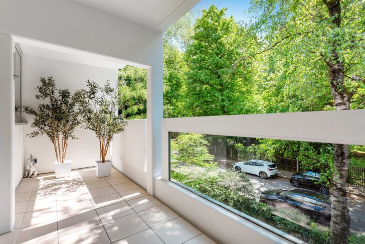 Überdachte Südwest-Loggia