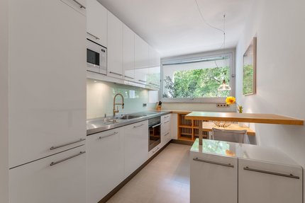 Voll ausgestattete Wohnküche