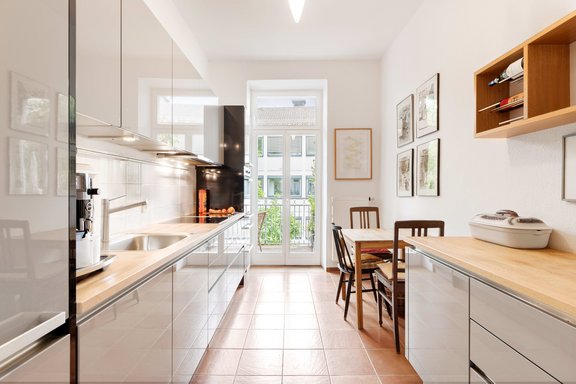 Fitted kitchen with storage space