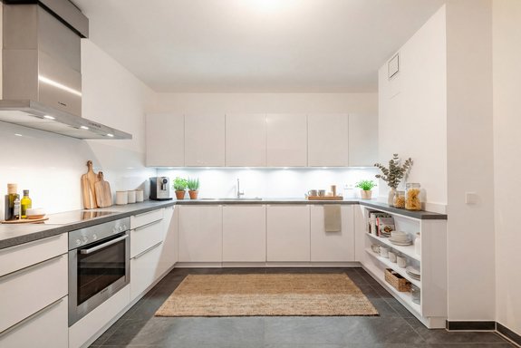 Hochwertige Einbauküche