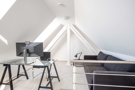 Lichtdurchflutete Galerieebene