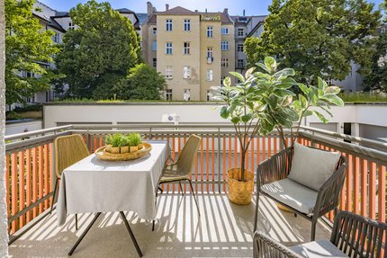 Der Balkon nach Osten genießt Morgensonne