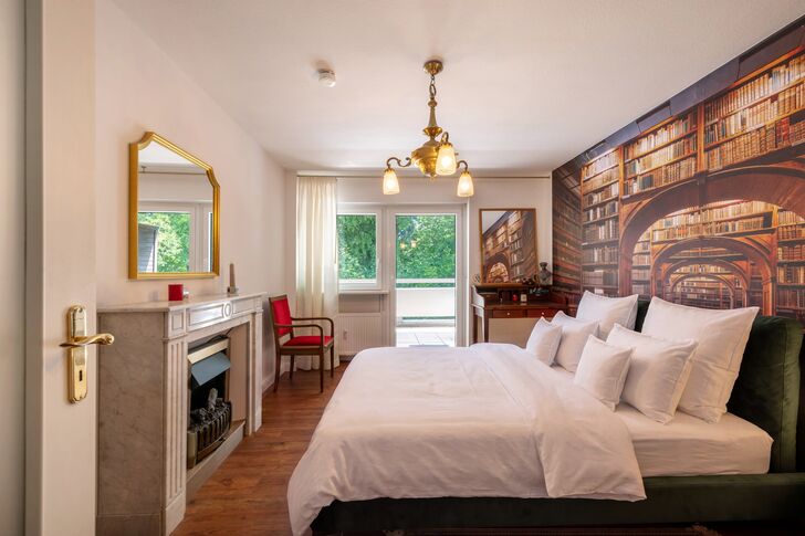 Bedroom with access to the terrace