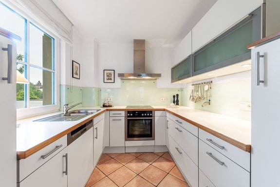 Zeitlose Einbauküche