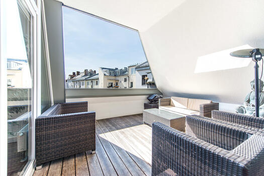 Sun filled south loggia