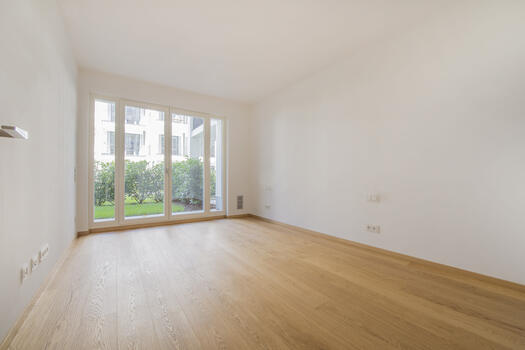 Masterbedroom mit Gartenzugang