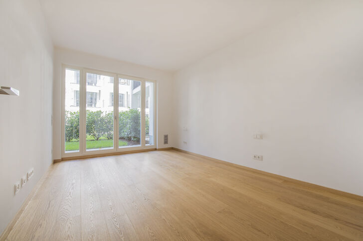 Masterbedroom mit Gartenzugang
